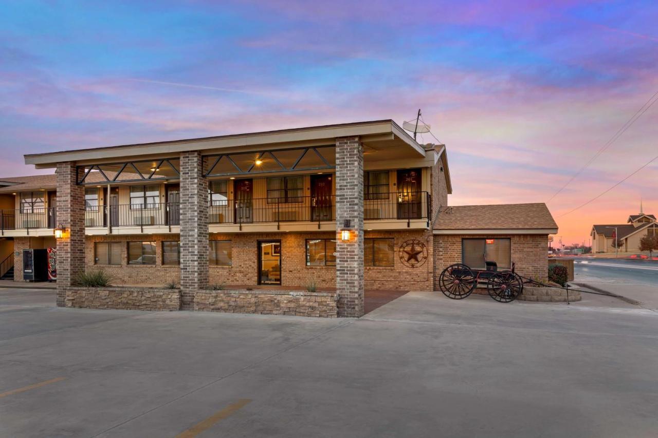 Best Western Caprock Inn Brownfield Екстер'єр фото